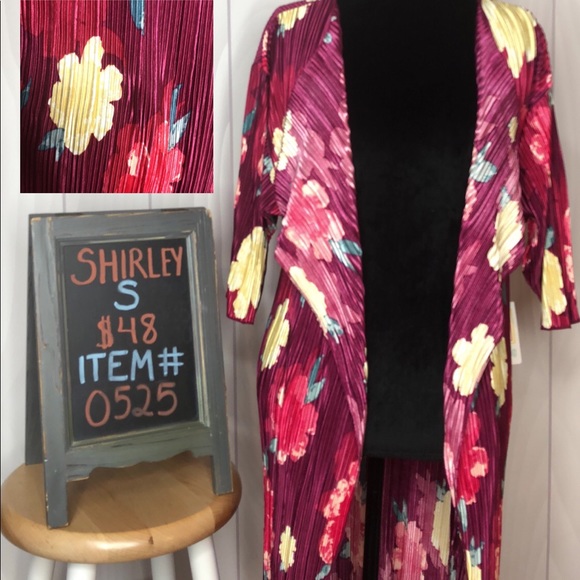 Maroon Kimono with Pink and Gold/Tan Flowers - Picture 1 of 1